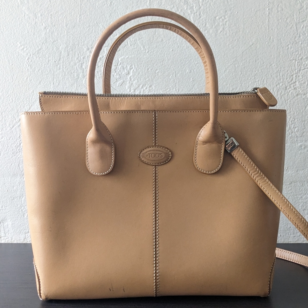 Tod's Vintage Tan Di Bag with Shoulder or Crossbody Strap